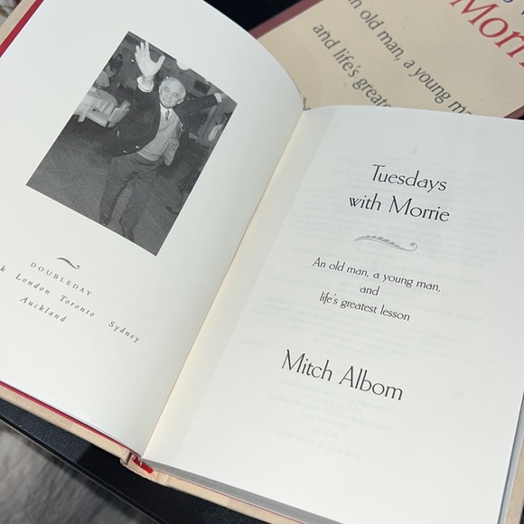 TUESDAYS WITH MORRIE BY MITCH ALBOM HARDCOVER BOOK 1997 DOUBLEDAY - Picture 12 of 17